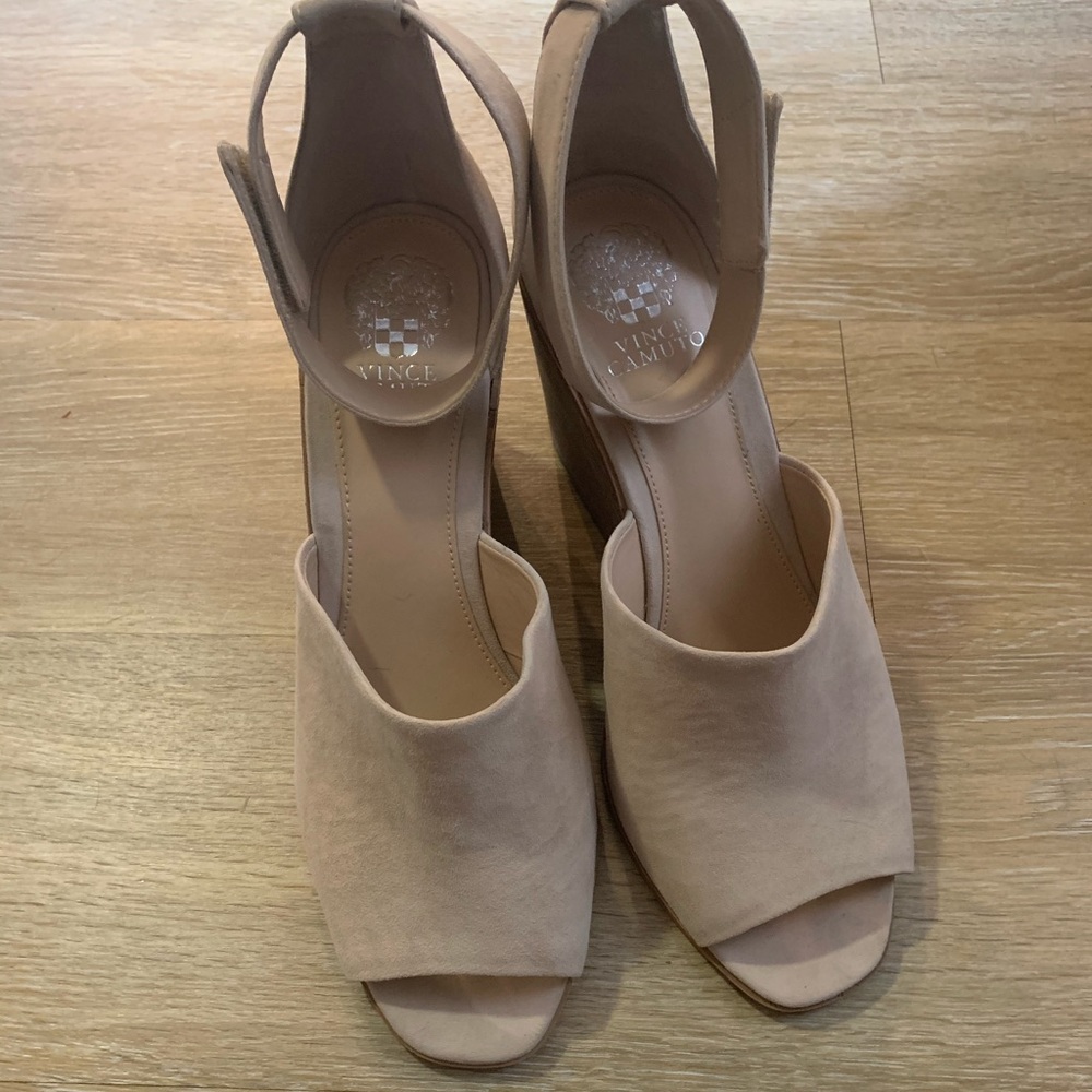 Vince Camuto wedges